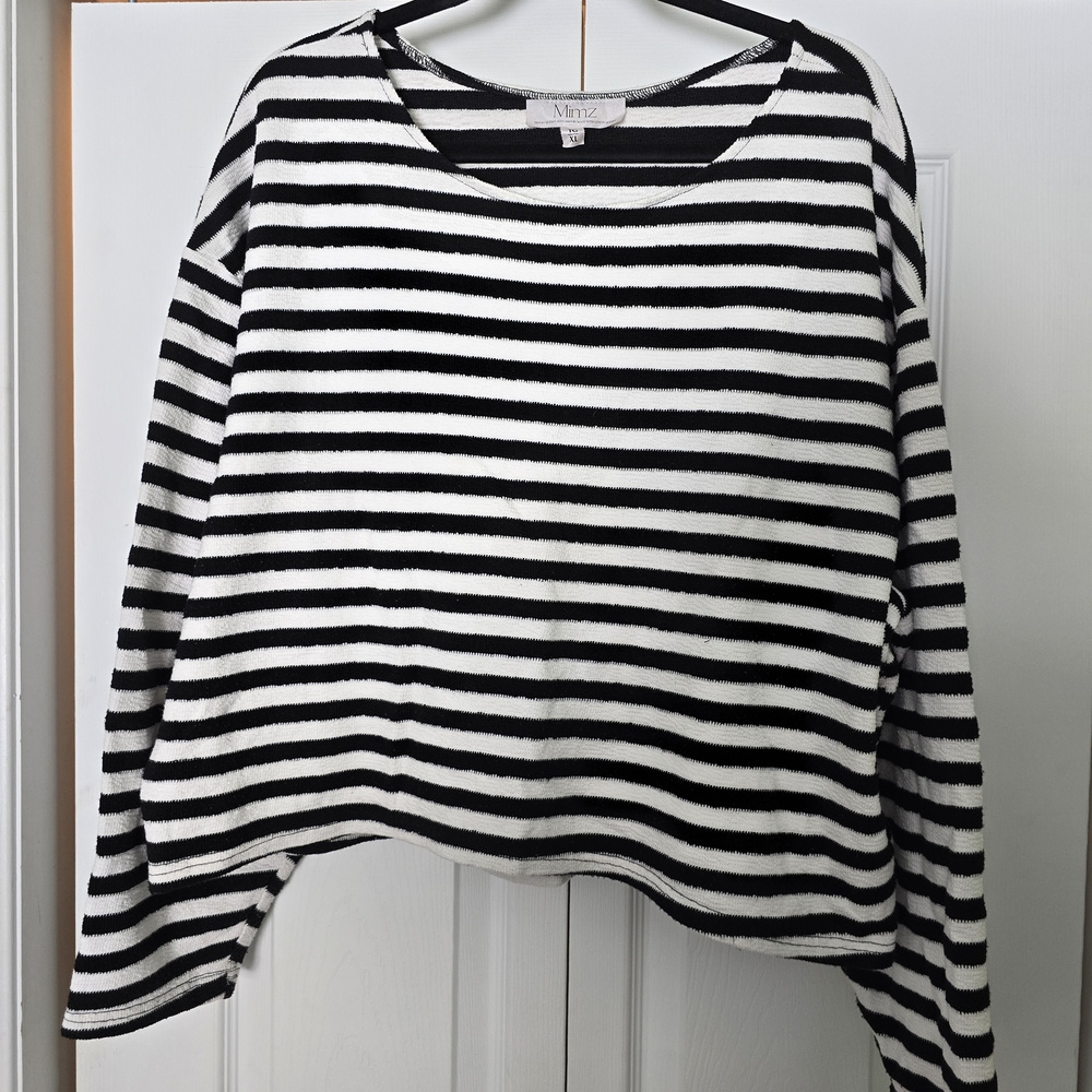Mint Black & White Striped Cropped Pullover Sweatshirt